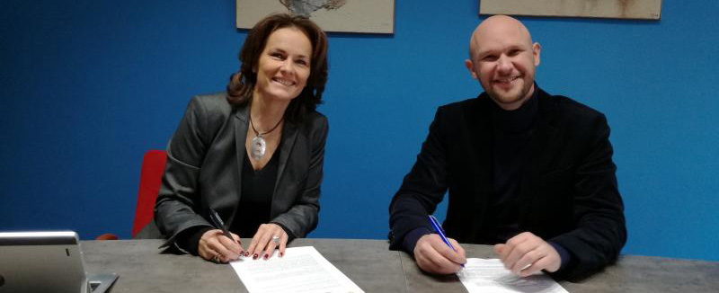 Signature partenariat entre les Fonds Saint-Christophe et Enactus